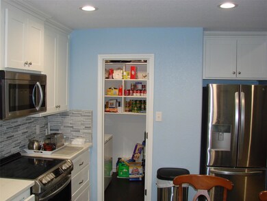 438 Hogan Ln, Whitesboro, TX 76273 - photo 6