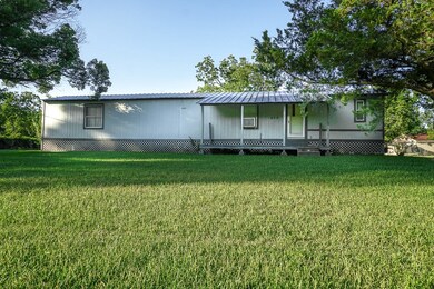 406 Walnut St, Brazoria, TX 77422 - photo 3