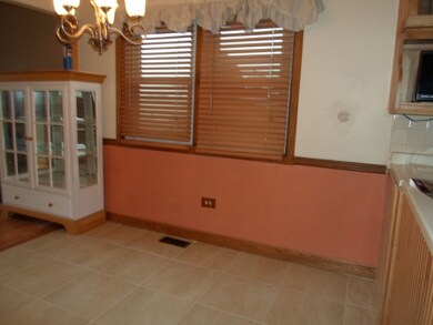 6128 S Central Ave, Chicago, IL 60638 - photo 5