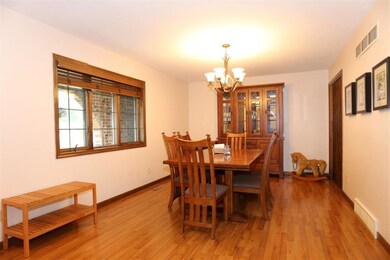 800 Clover Ln, Oregon, WI 53575 - photo 2