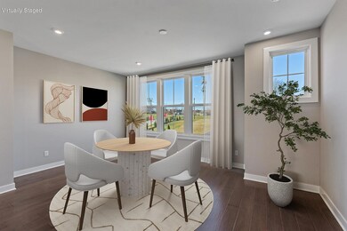 Dining Area (10)