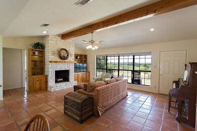 226 Mourning Dove Ln, Fredericksburg, TX 78624 - photo 2