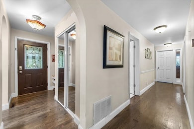 26 Glen Echo Rd, Elgin, IL 60120 - photo 2