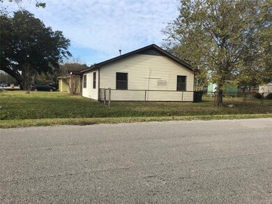 7645 Carothers St, Houston, TX 77028 - photo 4