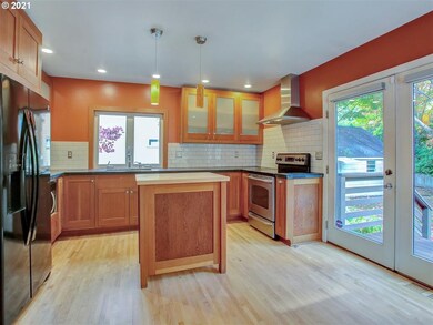 8250 SW Sorrento Rd, Beaverton, OR 97008 - photo 7