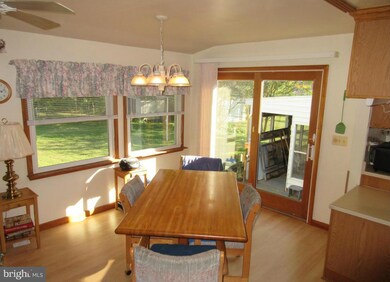 2513 Lakeview Ave, Sparrows Point, MD 21219 - photo 5