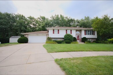10030 Buchanan Ct, Crown Point, IN 46307 - photo 2