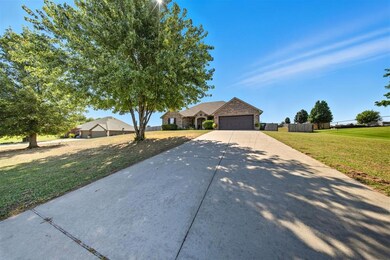 2025 Saddlecloth Trail, Guthrie, OK 73044 - photo 4