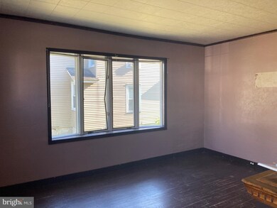 3 Railroad Ave, Bridgeport, NJ 08014 - photo 4