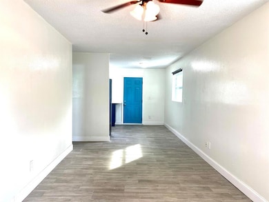 3415 Broadway unit 4, West Palm Beach, FL 33407 - photo 2