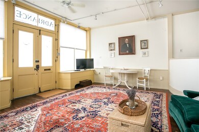 94 Spring St unit 1, Newport, RI 02840 - photo 2