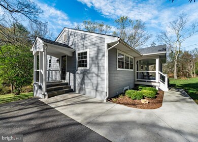 4886 Wharff Ln, Ellicott City, MD 21043 - photo 3