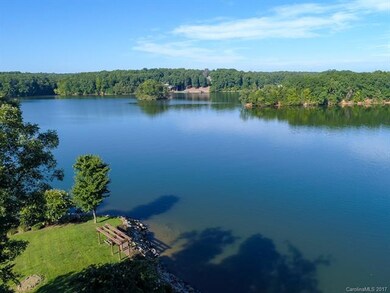 Spectacular Lake View