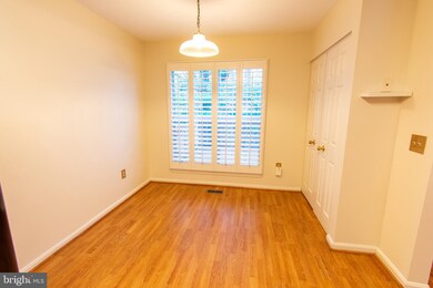 11970 Thurloe Dr, Lutherville Timonium, MD 21093 - photo 7