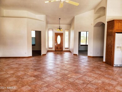 35575 S Antelope Creek Rd, Wickenburg, AZ 85390 - photo 4