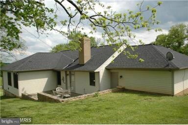 22995 Tail Race Rd, Aldie, VA 20105 - photo 3