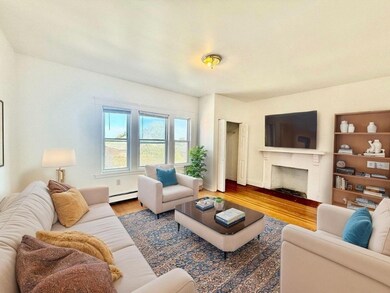 62 Algonquin Rd unit 2, Chestnut Hill, MA 02467 - photo 2