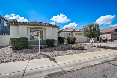 3-web-or-mls-W Capistrano Dr-001