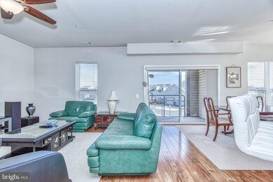 8980 Fascination Ct unit 216, Lorton, VA 22079 - photo 7