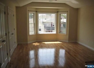 211 N 3rd St unit 2, East Newark, NJ 07029 - photo 2