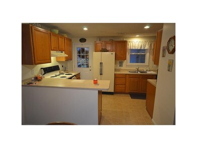 Fully Applianced Kitchen
