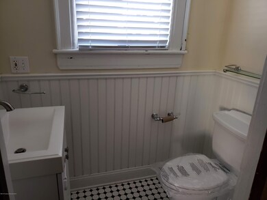 125 Franklin St, Dunmore, PA 18512 - photo 4