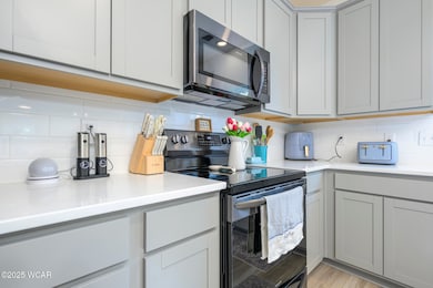 1408 Whispering Pines-8