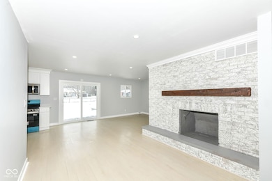 7748 Hillcrest Dr, Mooresville, IN 46158 - photo 3