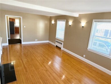 93 Johnson St unit 1R, Pawtucket, RI 02860 - photo 2