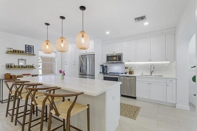 291 W Mashta Dr, Key Biscayne, FL 33149 - photo 5