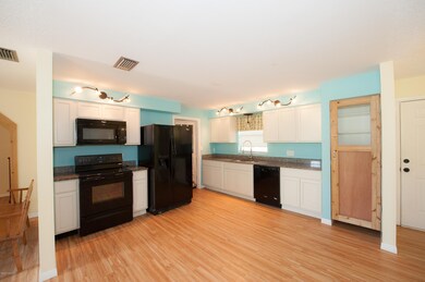 2712 Padden Ct-4