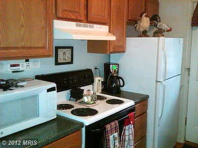 412 Lakeview Cir, Louisa, VA 23093 - photo 5