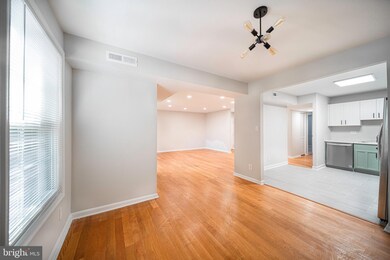 864 Quince Orchard Blvd unit T1, Gaithersburg, MD 20878 - photo 6