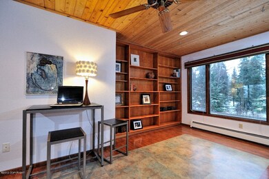 Sunroom or Office