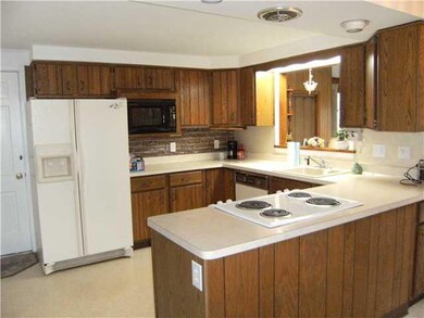 Kitchen. THIS KITCHEN COMES FULLY EQUIPPED W/ APPL