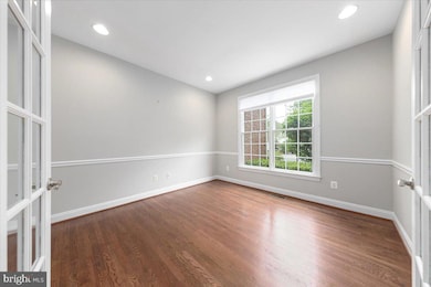 43164 Valiant Dr, Chantilly, VA 20152 - photo 5