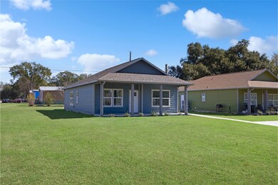 1020 10th St, Hempstead, TX 77445 - photo 3