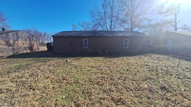 62 Harvard Rd, Marion, AR 72364 - photo 2