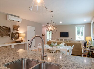 189 Hartness Way unit 5330, Hartford, VT 05001 - photo 7