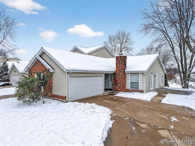 51 Meadow Run Ct unit 3, Saint Peters, MO 63303 - photo 2