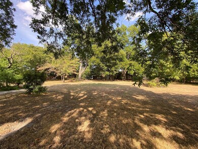 818 & 822 N Morris St, Gainesville, TX 76240 - photo 5