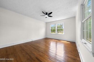 229ECalhounStWhiteville-21