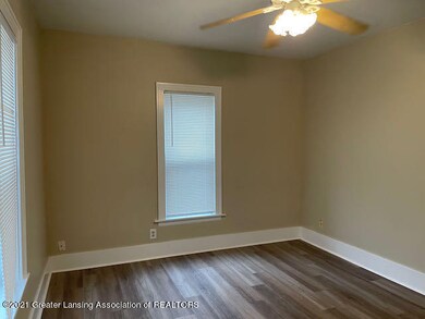 716 W Lapeer St, Lansing, MI 48915 - photo 4