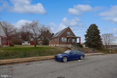 314 Cameron St, Reading, PA 19607 - photo 5