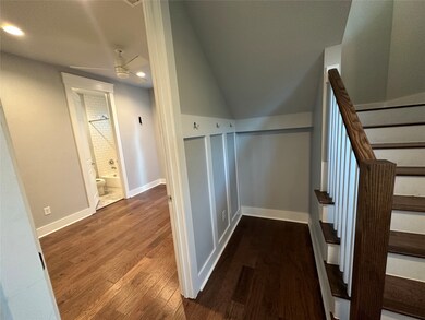 902 Martin St unit C, Houston, TX 77018 - photo 6