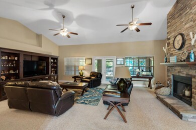 1720BrookeBeachDr_20171211_071