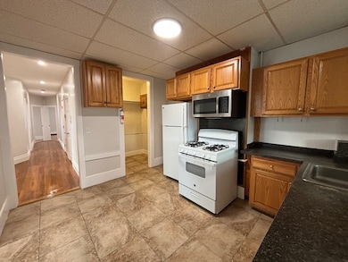 389 - 393 Highland Ave unit 3R, Malden, MA 02148 - photo 3