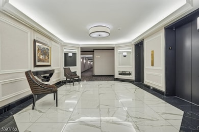 2 Claridge Dr unit 1CW, Verona, NJ 07044 - photo 3