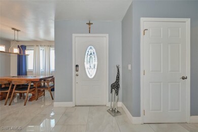 Entryway featuring baseboards
