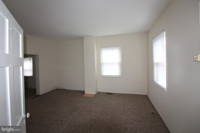 303 N Main St, Edinburg, VA 22824 - photo 6